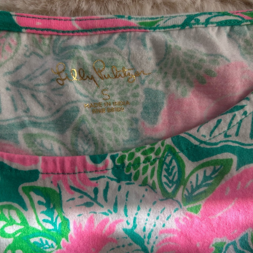 Lilly Pulitzer Geanna Short sleeve swing dress in the vibrant “Botanical Green - Picture 3 of 3
